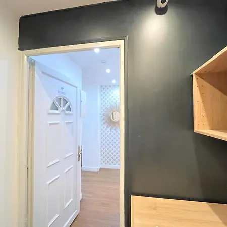 דירה Urbanflat 17 - Modern & Large 3-bedroom Flat In